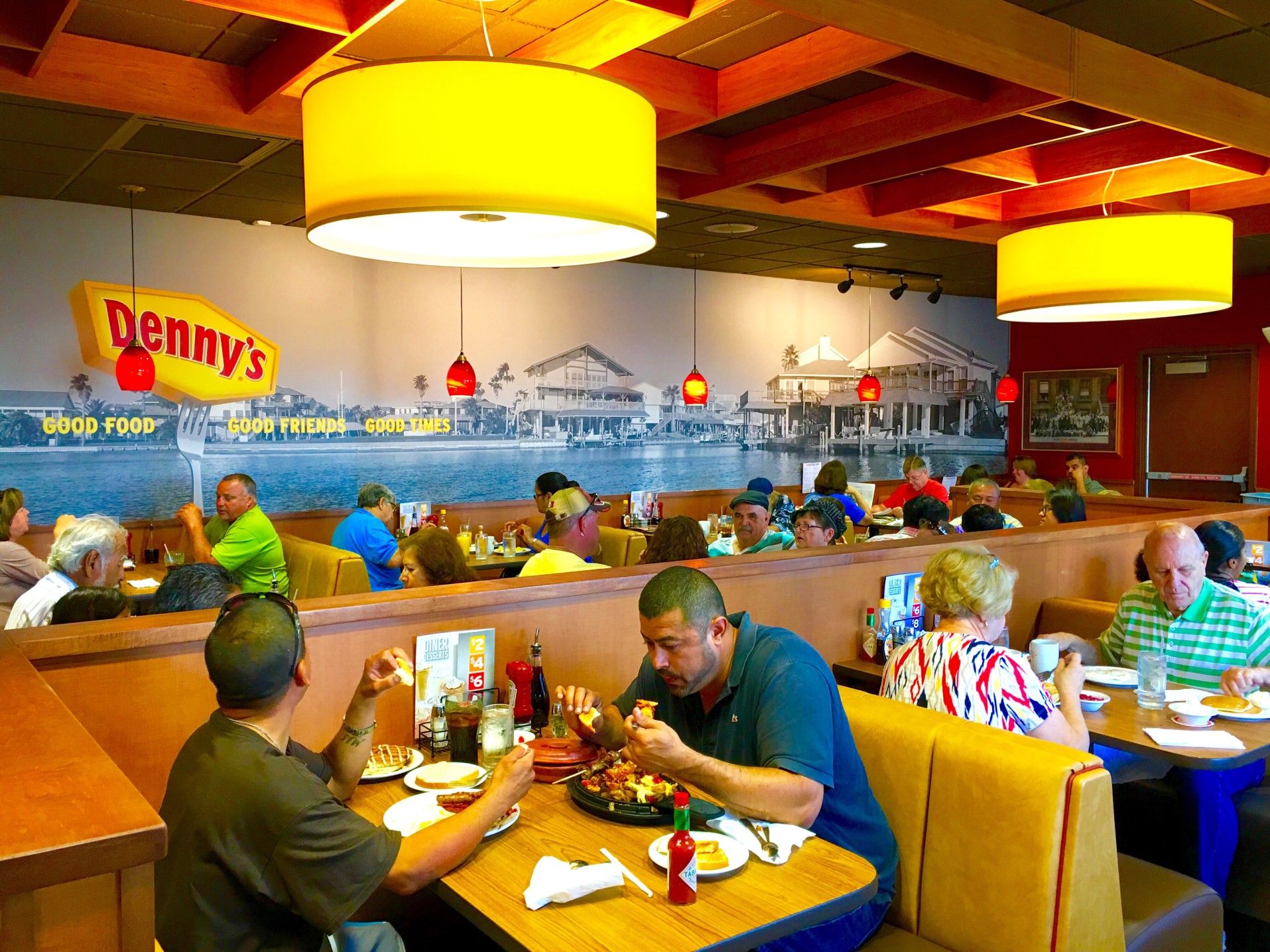 dennys_header